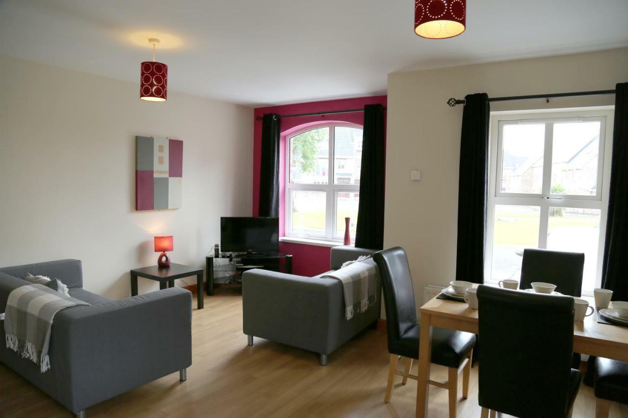 Millstone Park Apartment ポーツチュワート エクステリア 写真